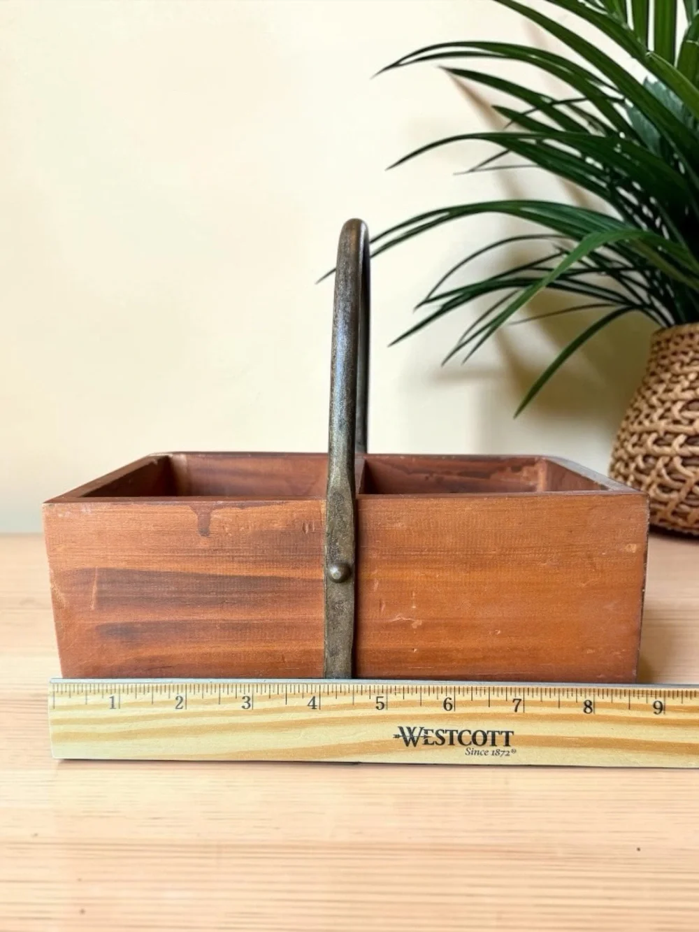 N/A wooden holder
